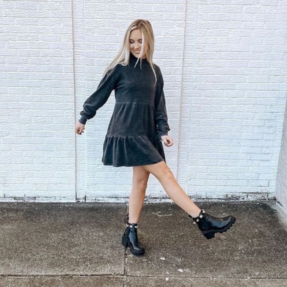 ⭐️Wild Fabre‎ Long sleeve sweatshirt dress washed size L